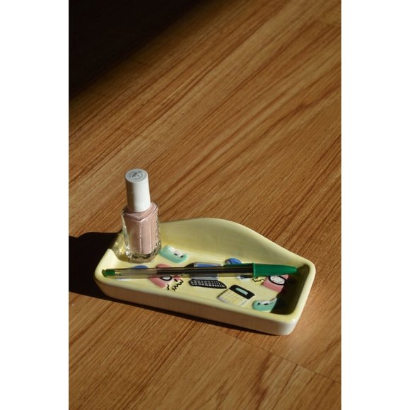 Ceramic Illustrated Catchall - Picture 2 of 2